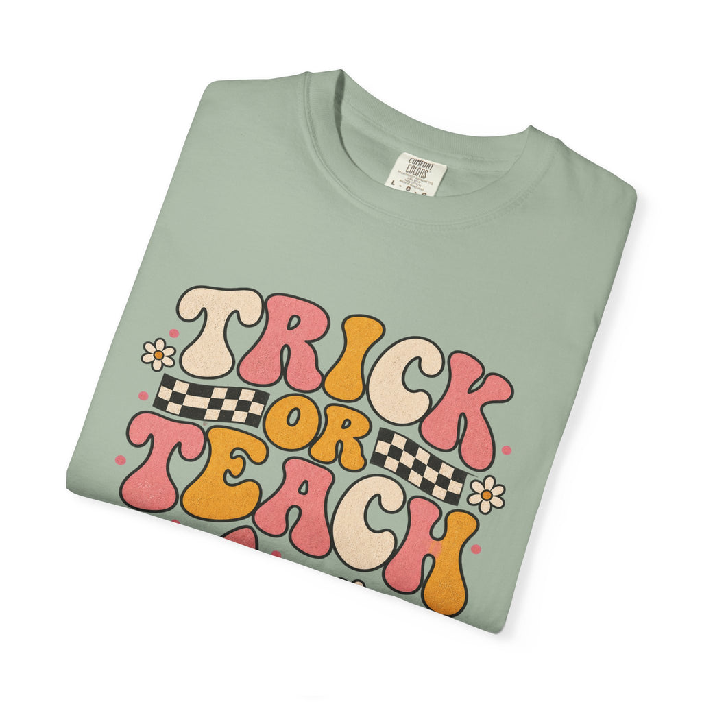 Trick or Teach 3rd Grade Halloween T-Shirt