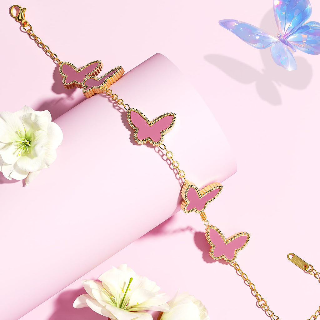 AiCase 18K Gold Clover Bracelet