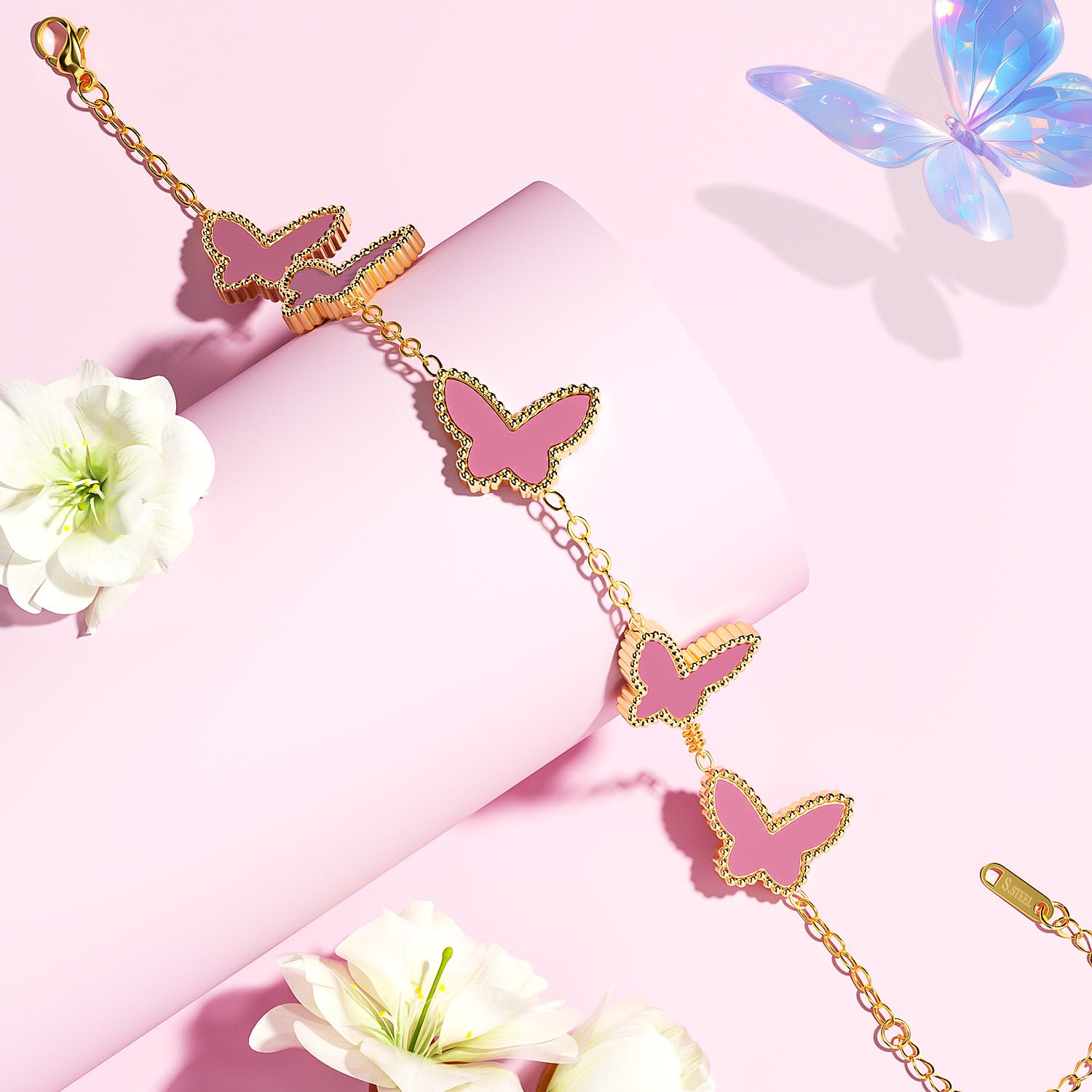 AiCase 18K Gold Clover Bracelet