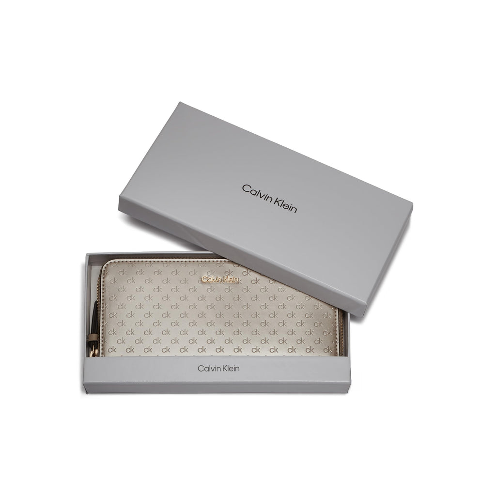 Calvin Klein Women's Key Item Saffiano Continental Zip Around Wallet With Wristlet Strap