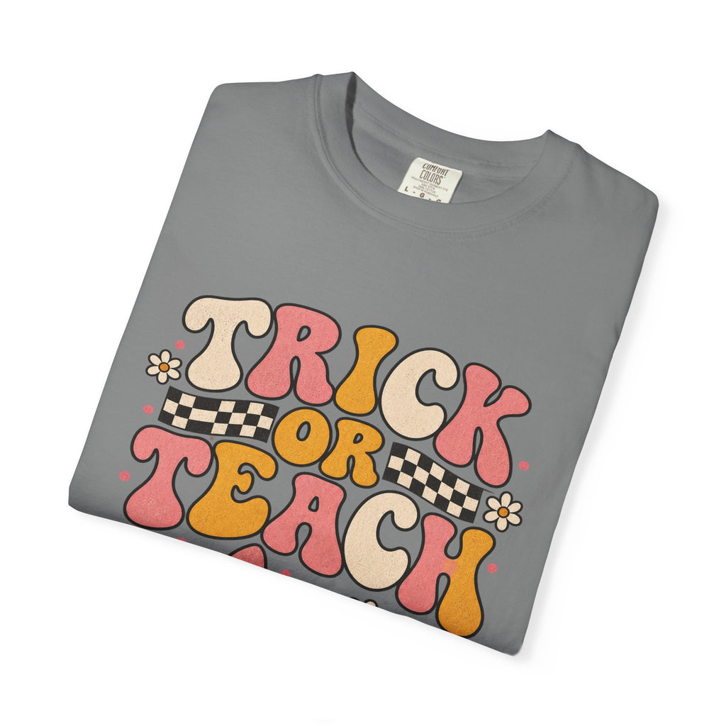 Trick or Teach 3rd Grade Halloween T-Shirt