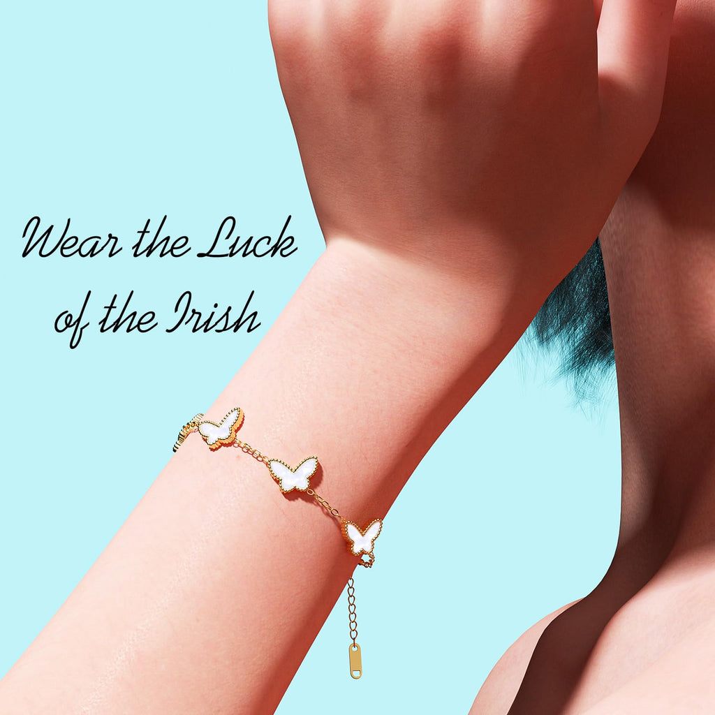 AiCase 18K Gold Clover Bracelet