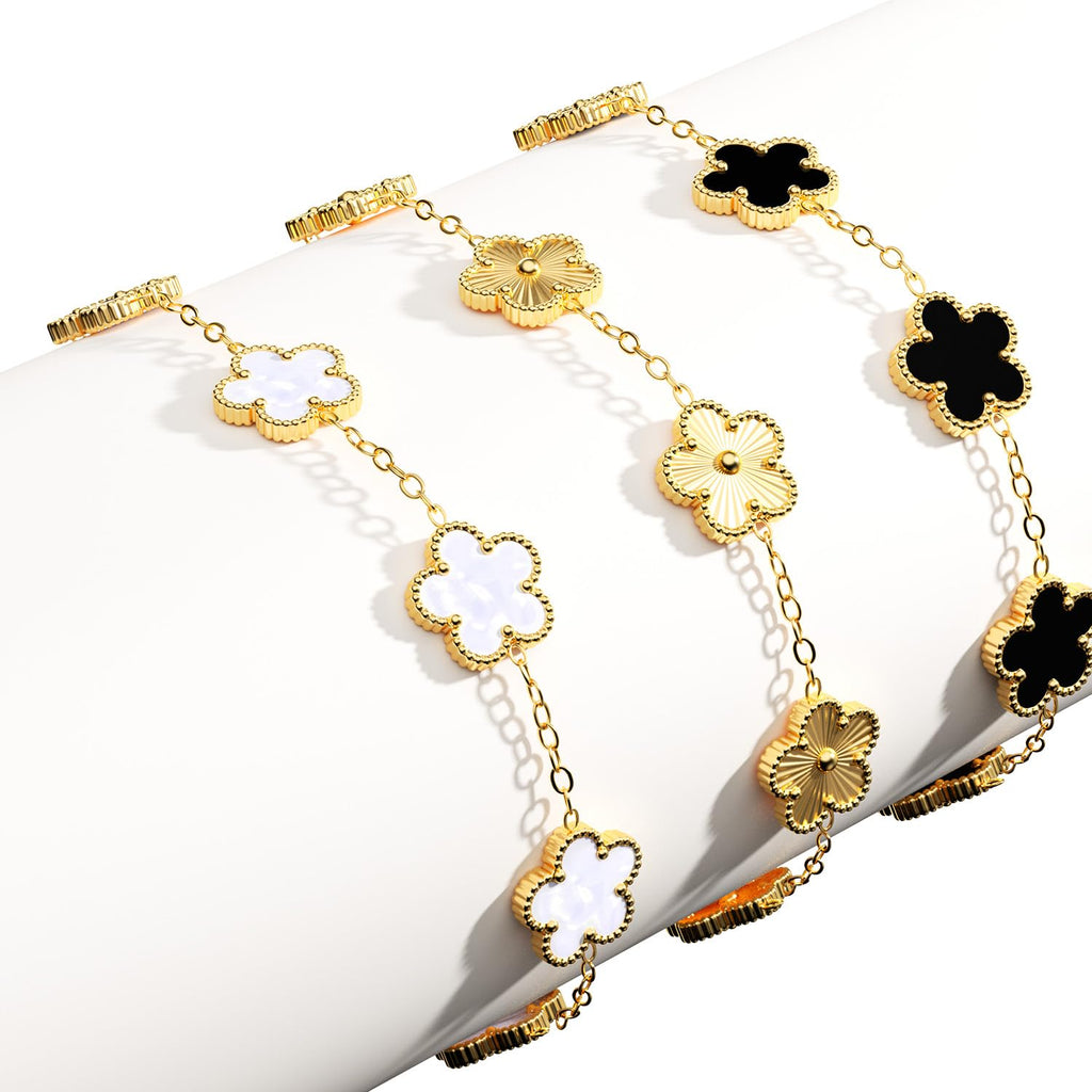 AiCase 18K Gold Clover Bracelet