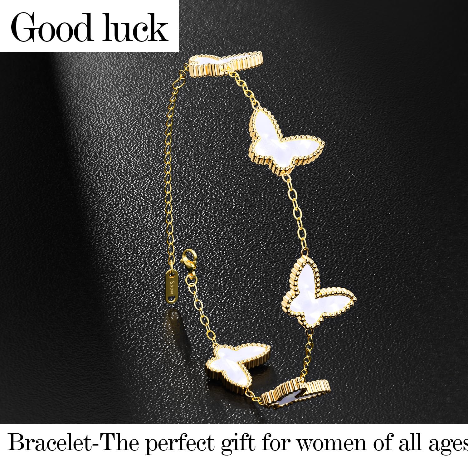 AiCase 18K Gold Clover Bracelet